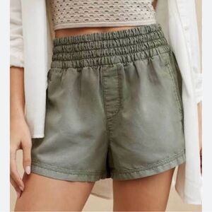 Aerie Babewatch High Waisted Pull On shorts
